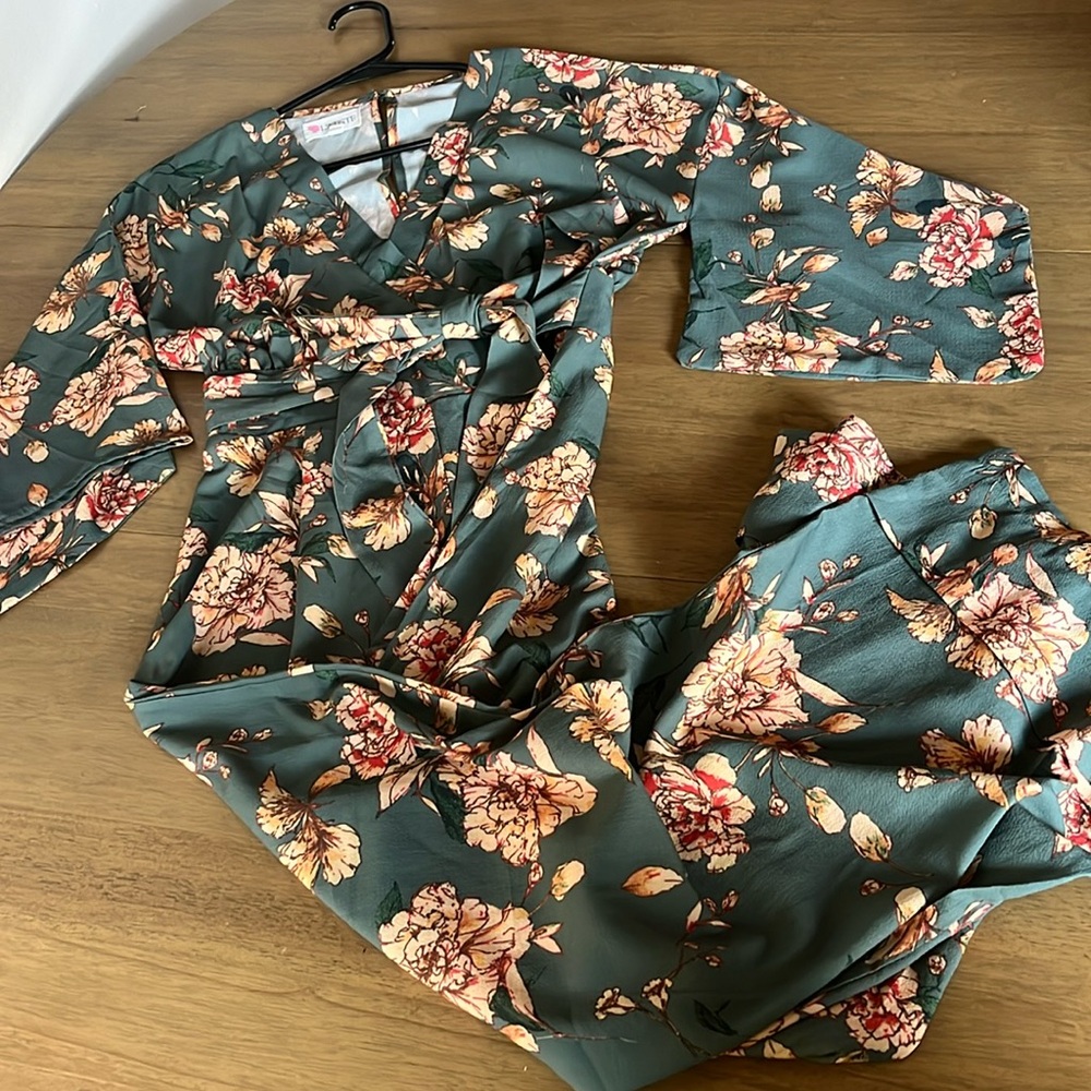 Vici, floral jumpsuit, grey/green and beige, small